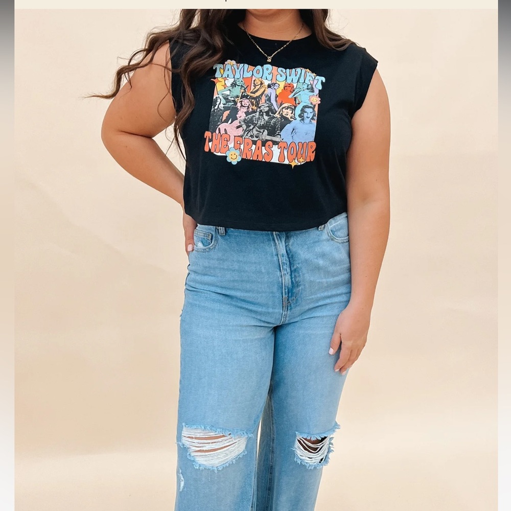 TAYLOR SWIFT THE ERAS TOUR CROPPED GRAPHIC TEE